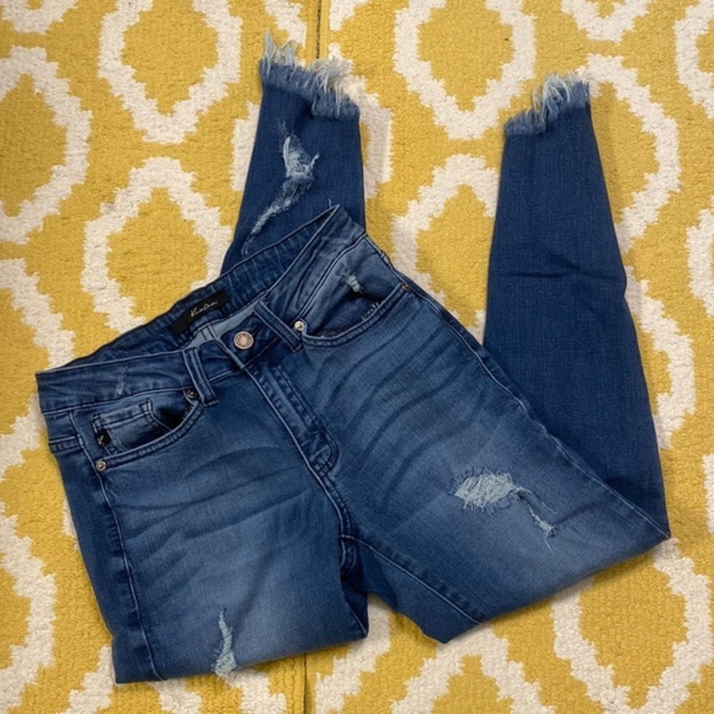 KANCAN   5/26 slant raw  hem distressed jeans EUC